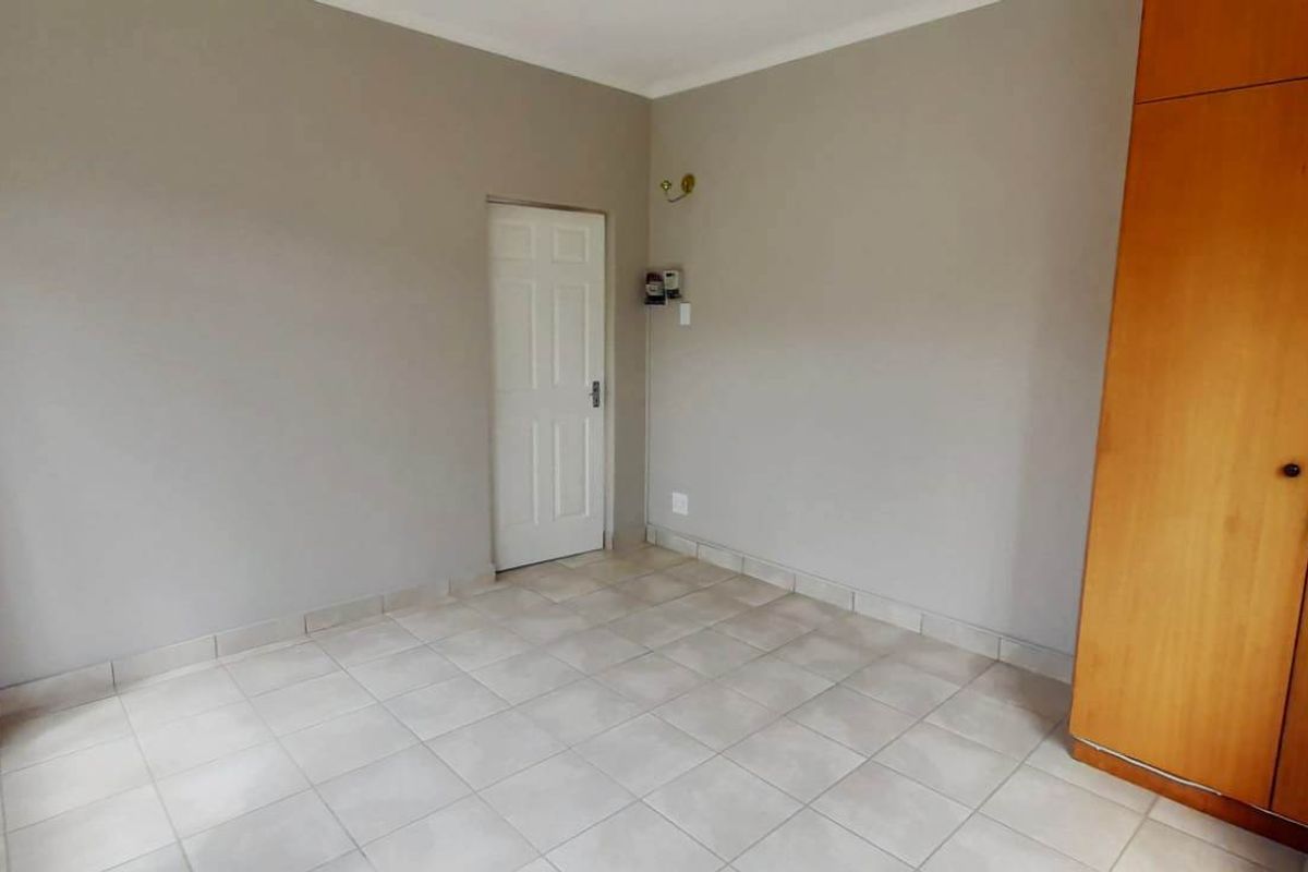 CHARLO ROOMS IN SHARED HOUSE FOR RENT - Photo 5