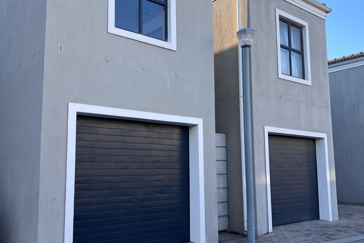 3 Bedroom Townhouse To Rent In Parklands - Photo 2