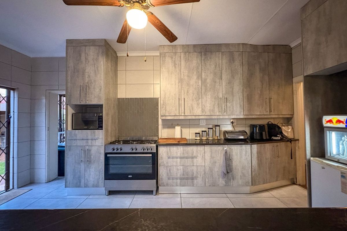 House For Sale In Brakpan - Photo 2