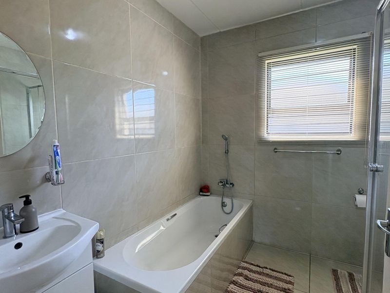 abundance; security... just exquisite - Photo 8