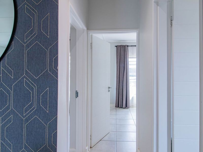 3 bed Apartment in The Blyde - Photo 8