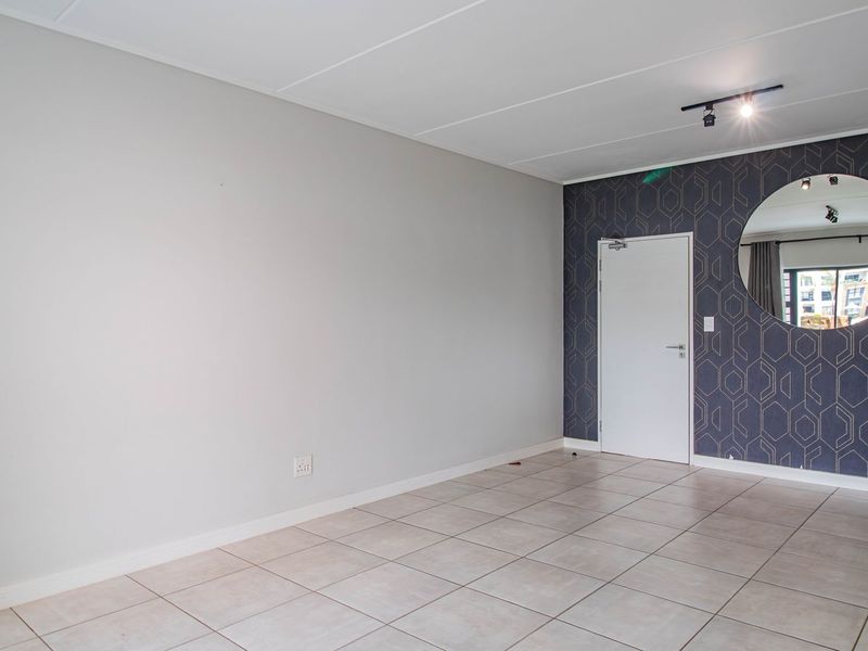 3 bed Apartment in The Blyde - Photo 6