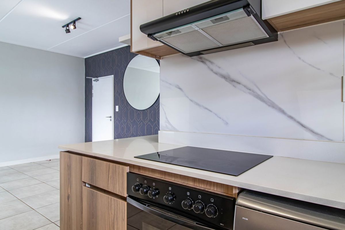 3 bed Apartment in The Blyde - Photo 3