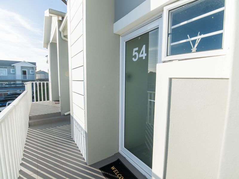 WESTERING - LEAH TERRACE - 1 BED 1 BATH APARTMENT FOR SALE - Photo 2