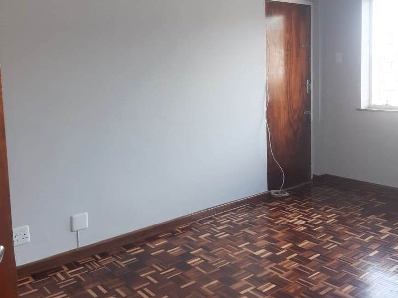 SYDENHAM 2 BED 1 BATH APARTMENT FOR SALE - Photo 4