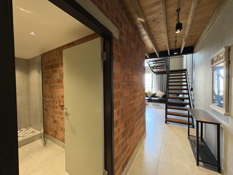 STUNNING LOFT APARTMENTS - Photo 2