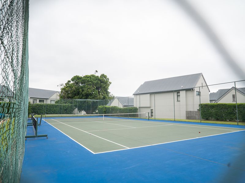 Modern Family Living in Secure Emberton Estate - Photo 5