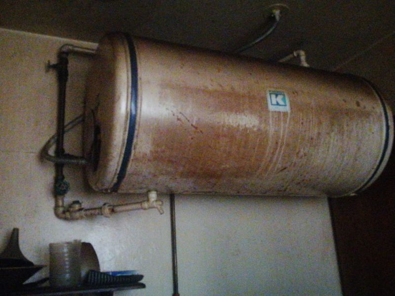 2 and half bedroom apartment for sale - Tenants occupying the unit - great investment! - Photo 9