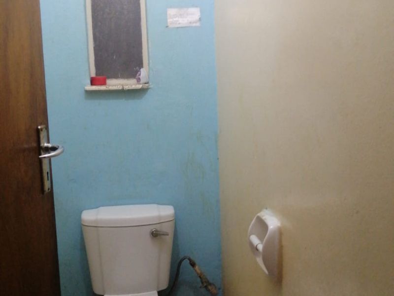 2 and half bedroom apartment for sale - Tenants occupying the unit - great investment! - Photo 8