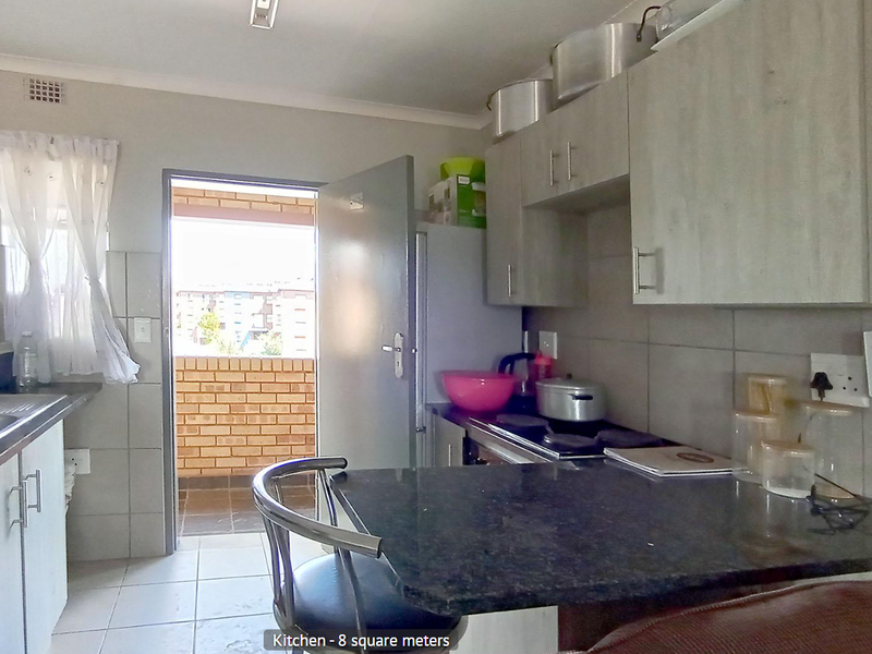 2 Bedroom 1 Bathroom Apartment   - Price Negotiable! - Photo 3