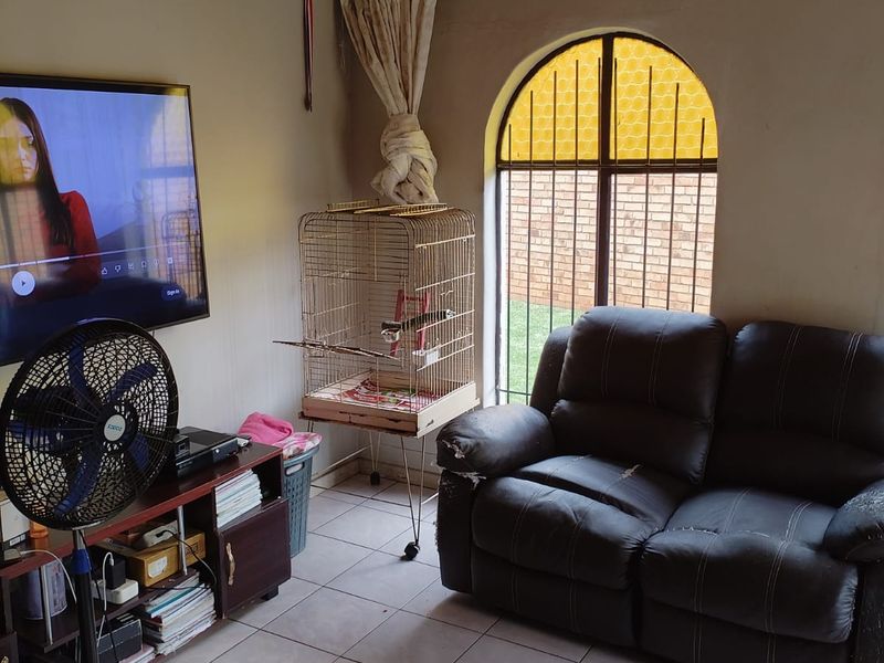 Lovely cozy 3 bedroom house in Bakerton - Photo 7