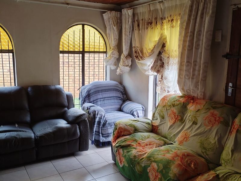 Lovely cozy 3 bedroom house in Bakerton - Photo 6