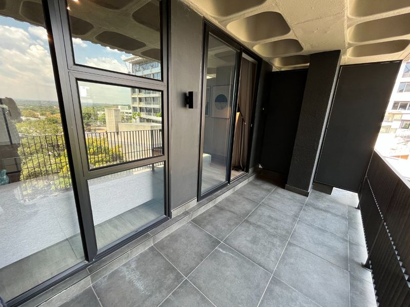 CORNER ONE BED ONE BATH FOR SALE IN SANDTON - Photo 9