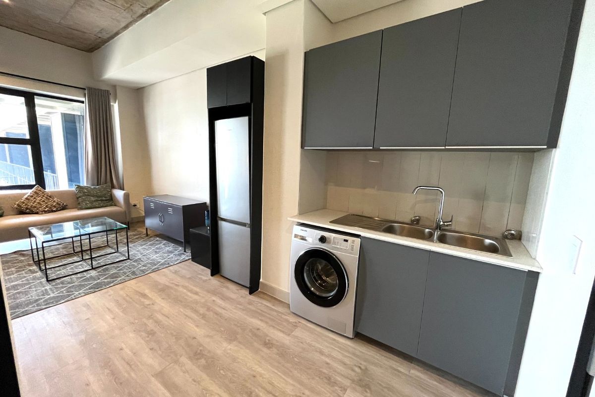 CORNER ONE BED ONE BATH FOR SALE IN SANDTON - Photo 3