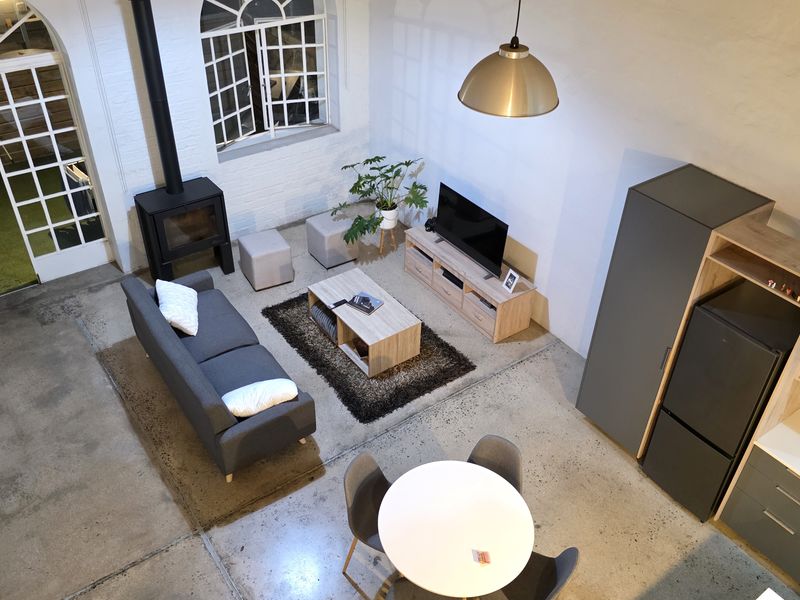 Your 2 bed opportunity to Live above the ordinary - Photo 8