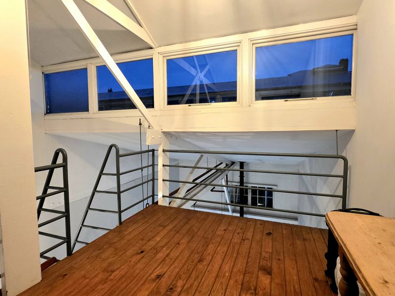 Your 2 bed opportunity to Live above the ordinary - Photo 7