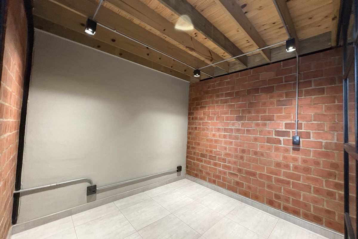 MODERN COASTAL LIVING. - Photo 4