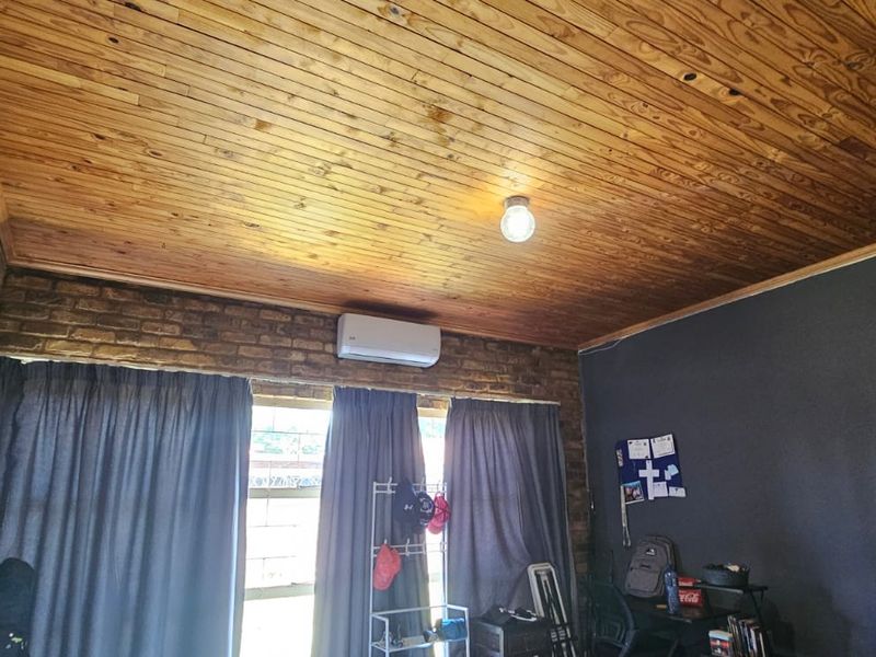 Spacious Family Living with Exceptional Features in Brits – Voeltjiedorp - Photo 10