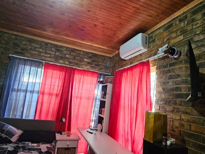 Spacious Family Living with Exceptional Features in Brits – Voeltjiedorp - Photo 7