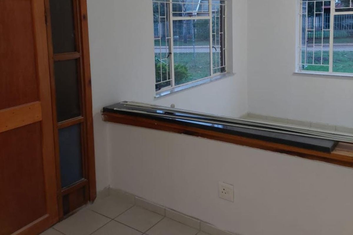 3 Bedroom House for Sale In Mooinooi. - Photo 3