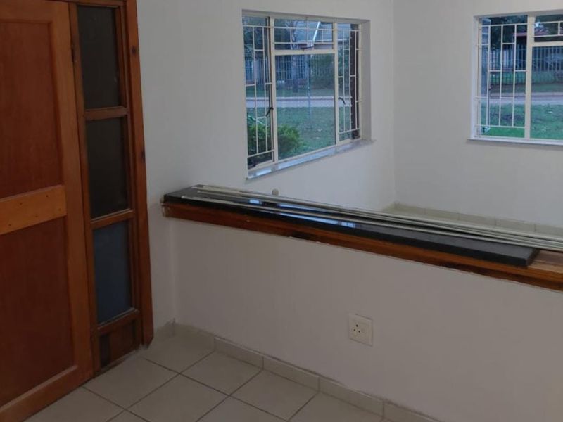 3 Bedroom House for Sale In Mooinooi. - Photo 3