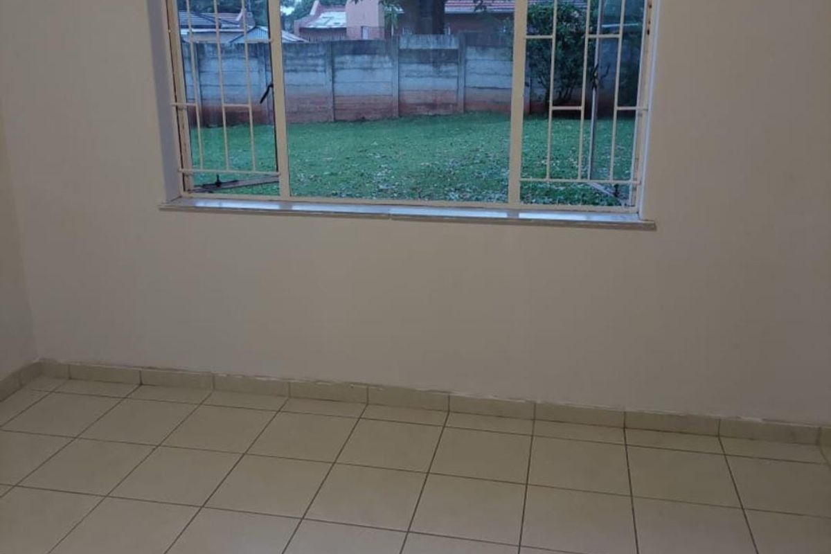 3 Bedroom House for Sale In Mooinooi. - Photo 4