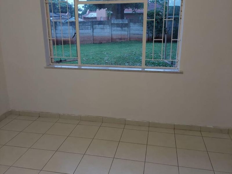 3 Bedroom House for Sale In Mooinooi. - Photo 4