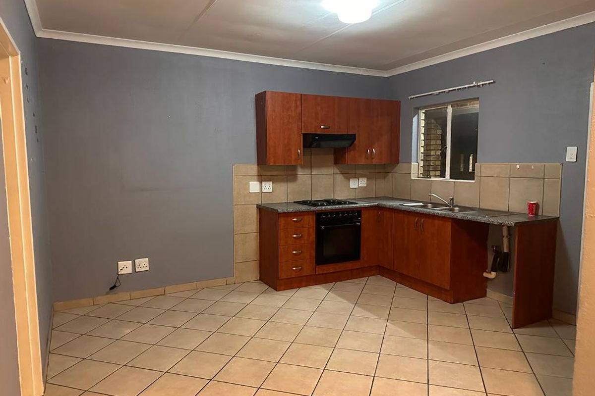 2 bedroom apartment for sale - Photo 2