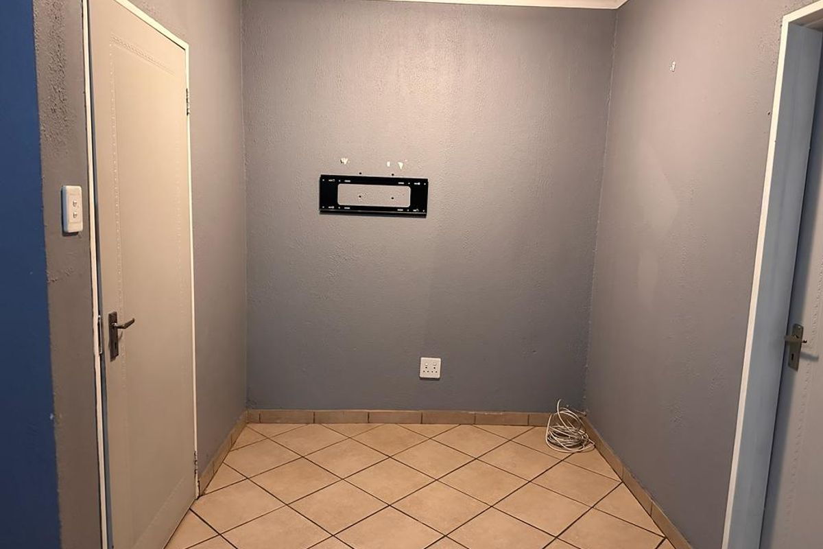2 bedroom apartment for sale - Photo 5