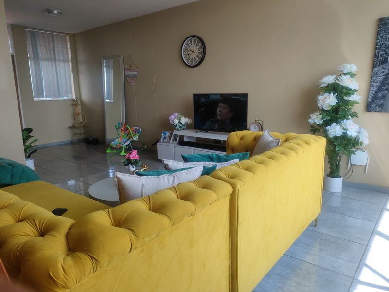 Flat For Sale In Pretoria - Photo 6