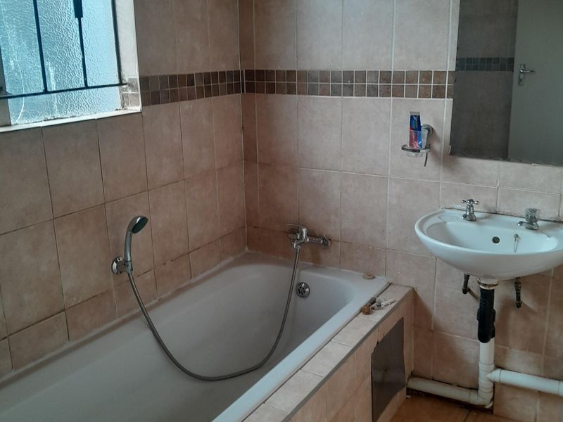 House For Sale In Pretoria - Photo 10
