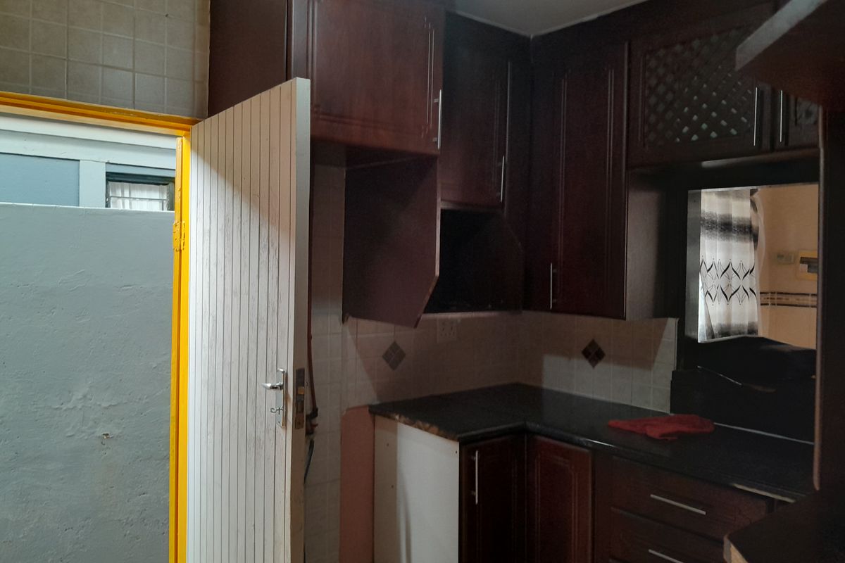 House For Sale In Pretoria - Photo 2