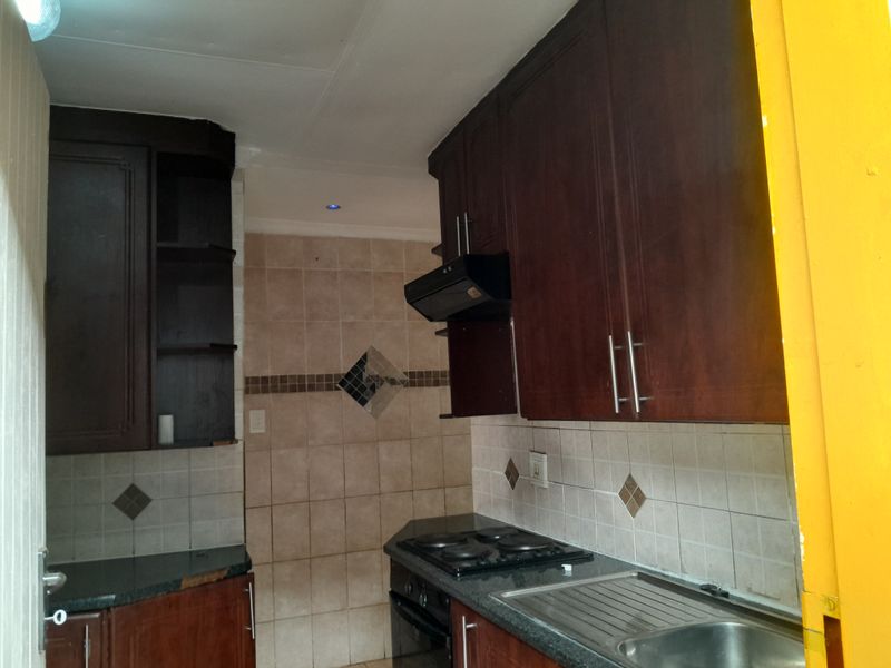 House For Sale In Pretoria - Photo 3