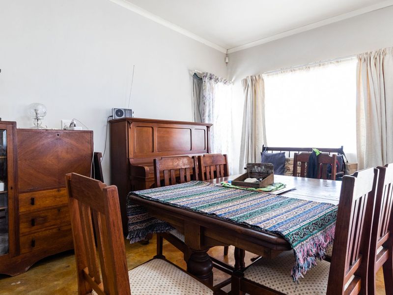 Modern Comfort and Style - Photo 9