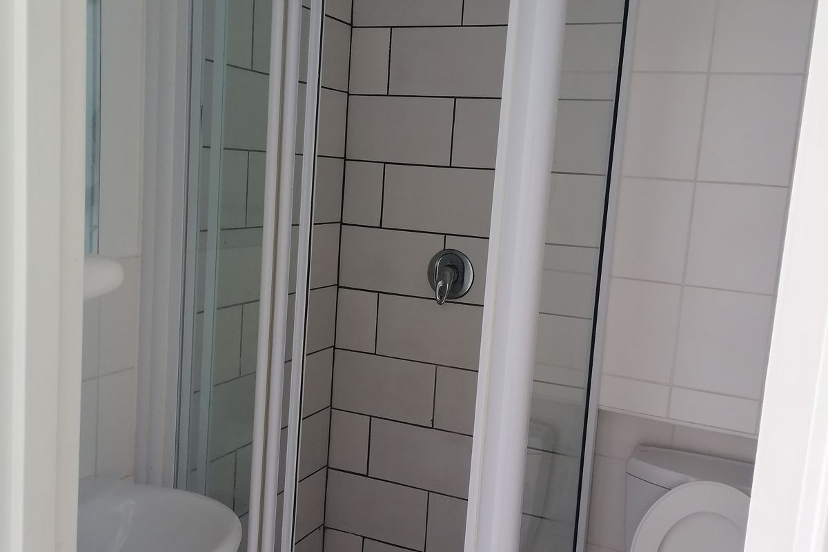 PAROW,  Villa Di Spiranze - BACHELOR APARTMENT WITH ALLOCATED GARAGE - Photo 3