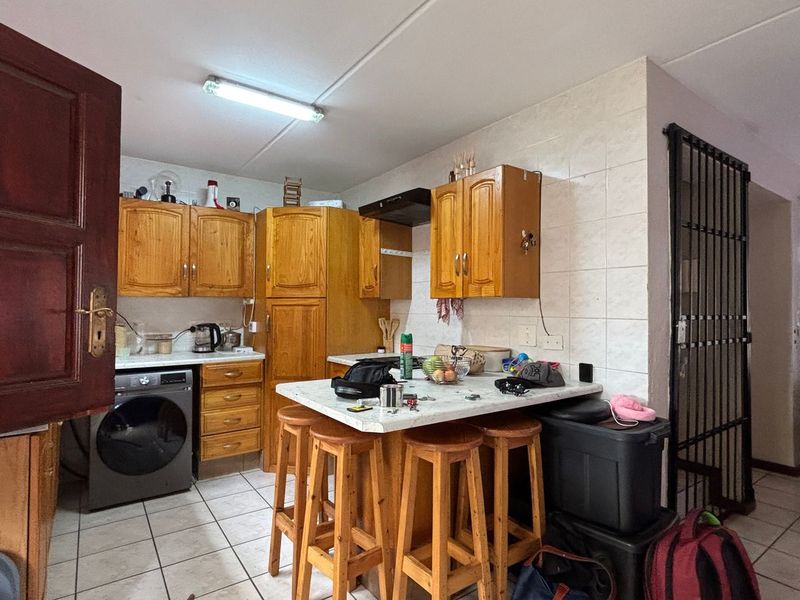 3 BEDROOM HOUSE TO LET - Photo 2