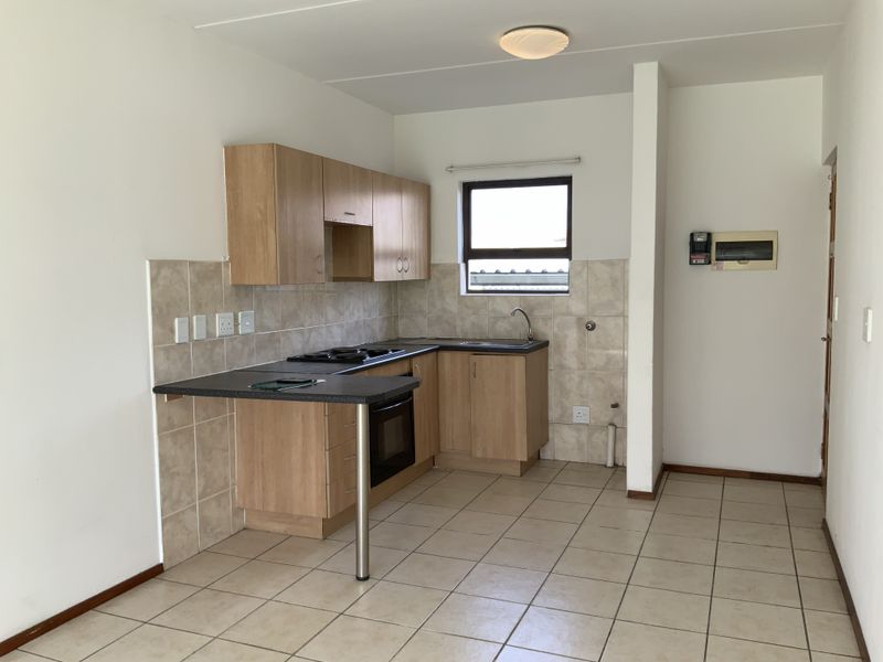 2 bedroom groin floor for sale - Photo 3