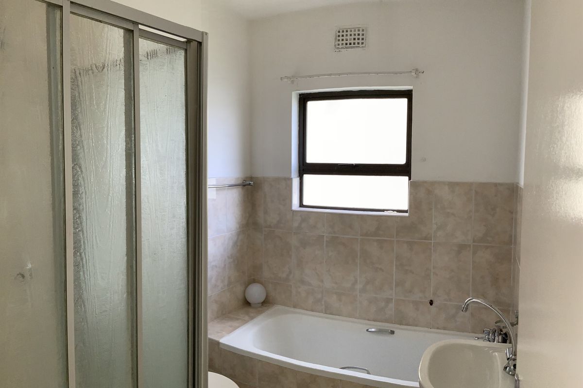 2 bedroom groin floor for sale - Photo 4