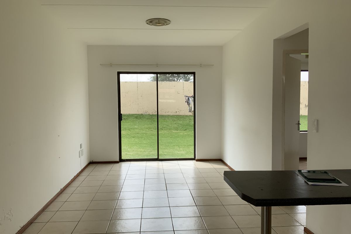 2 bedroom groin floor for sale - Photo 2