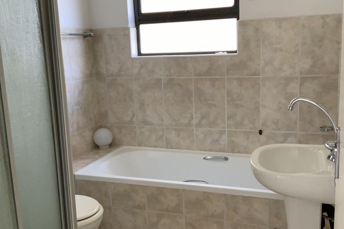 2 bedroom groin floor for sale - Photo 5