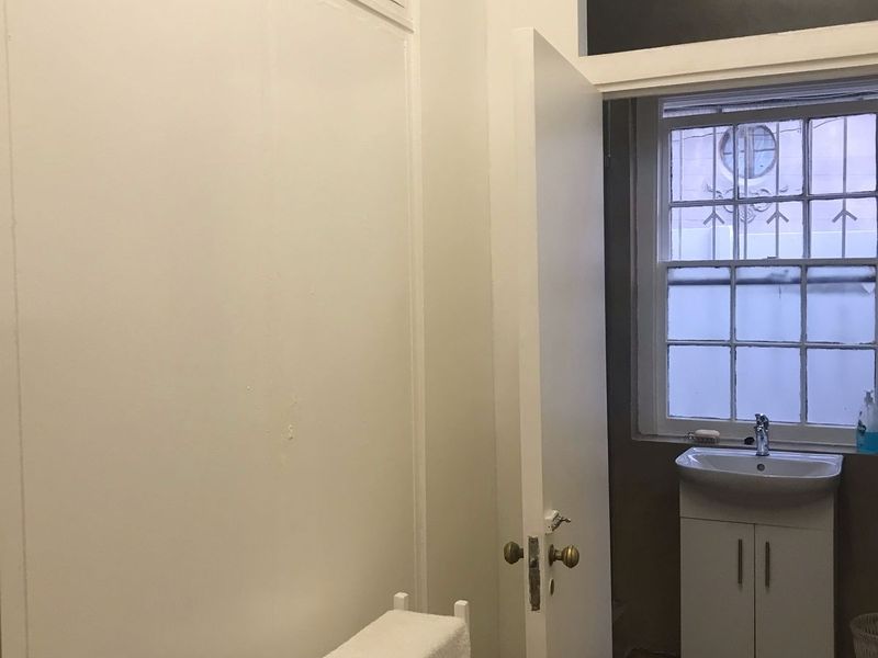 Private Parktown garden apartment - Photo 8