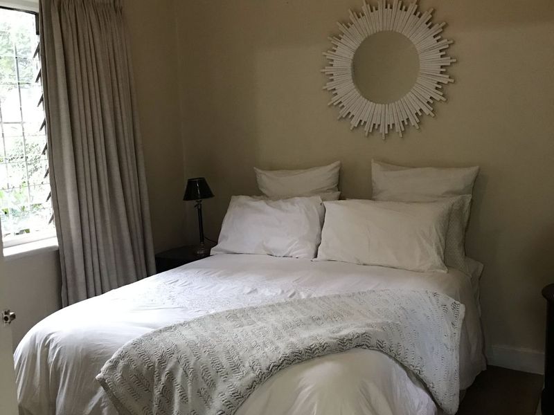 Private Parktown garden apartment - Photo 3
