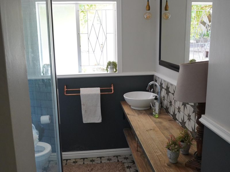 Charming 3 Bedroom House to rent in Heldervue. - Photo 10