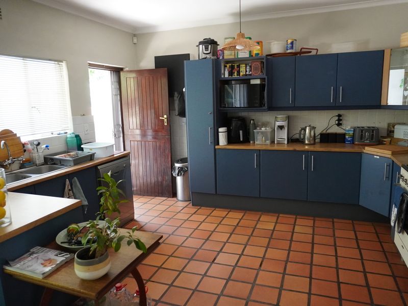 Charming 3 Bedroom House to rent in Heldervue. - Photo 8