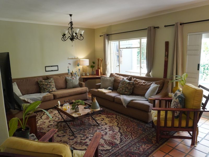 Charming 3 Bedroom House to rent in Heldervue. - Photo 4