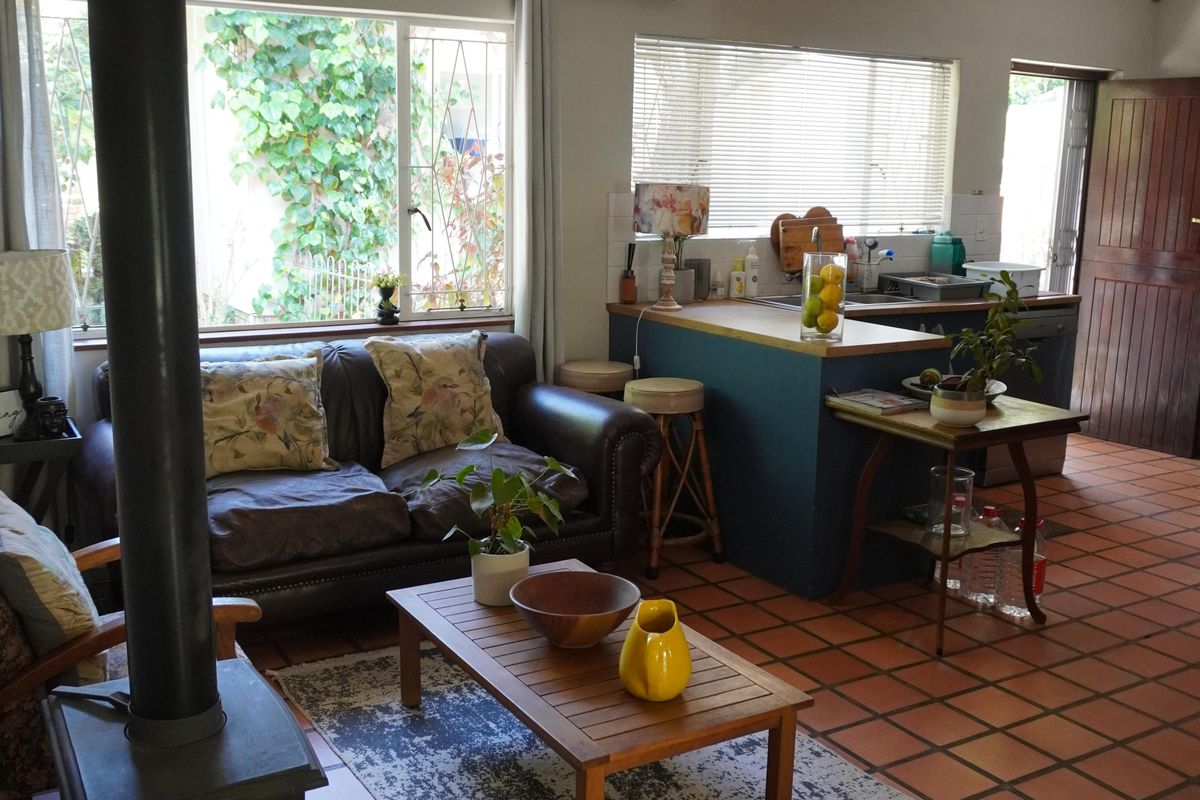 Charming 3 Bedroom House to rent in Heldervue. - Photo 5