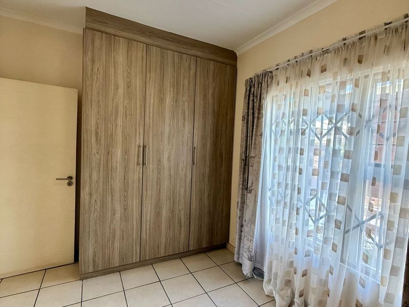 Your Dream Home Awaits at Mareldene Estate – Luxurious Townhouses for Sale! - Photo 6