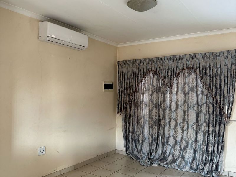 Your Dream Home Awaits at Mareldene Estate – Luxurious Townhouses for Sale! - Photo 5