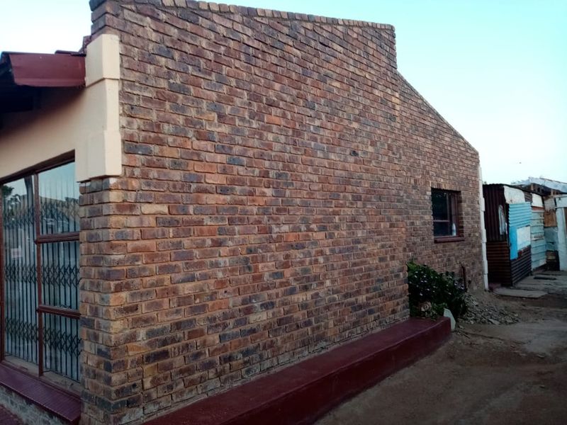 This beautiful three bedrooms property its situated in Pretoria - Photo 8