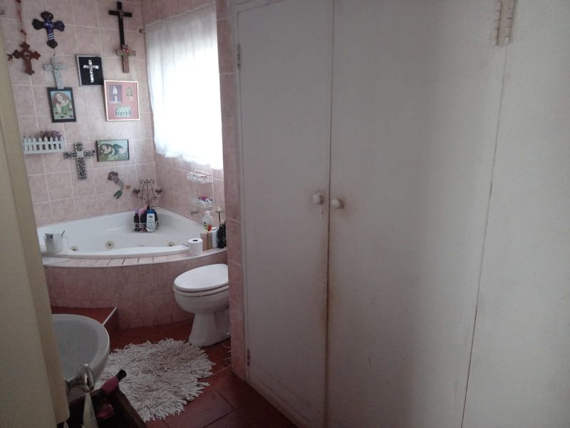 Versatile Home!! - Photo 7